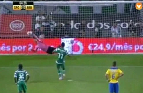 “Hàng thải” MU gặp ác mộng trong ngày trở lại đội bóng cũ