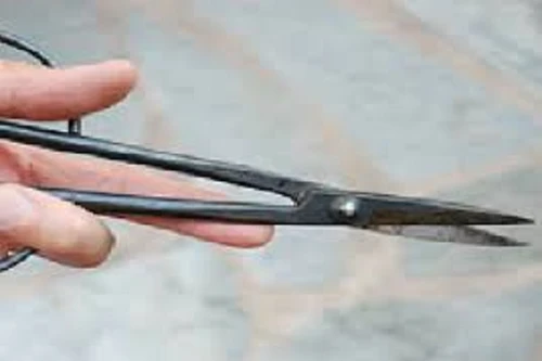 Đâm chết vợ vì nghi ngoại tình