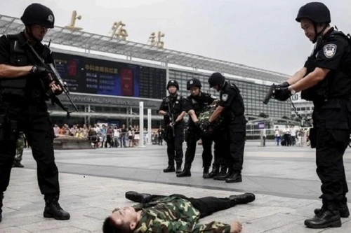 Trung Quốc tiêu diệt 3 nghi phạm "khủng bố" ở Tân Cương