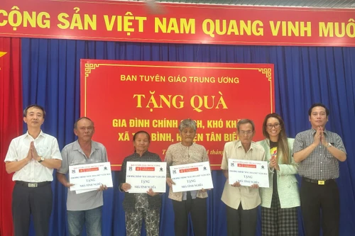 Cùng địa phương xây dựng nhà mới, chăm lo đời sống gia đình chính sách 