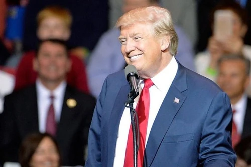 Tổng thống đắc cử Mỹ Donald Trump tuyên bố "đoàn kết đất nước"