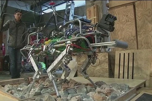 Ý phát triển robot 4 chân cho vùng thảm họa