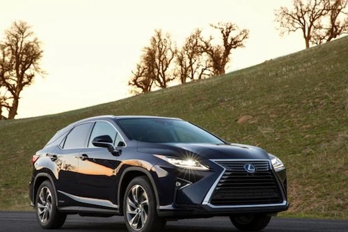 Lexus xác nhận sự xuất hiện của phiên bản RX 7 chỗ