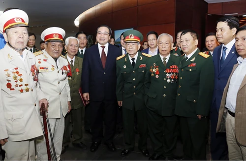 Gặp mặt, tri ân các cựu chiến binh, thanh niên xung phong tham gia kháng chiến chống Pháp