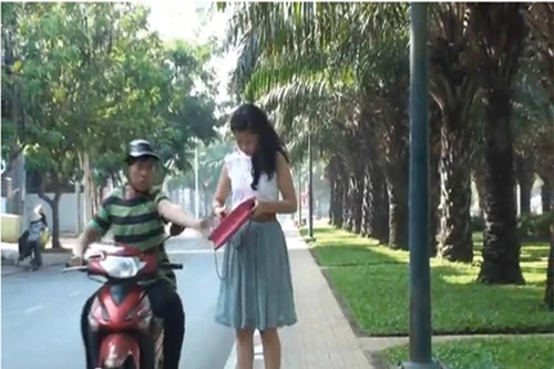 Cướp giật gần nửa tỷ đồng ngay giữa trung tâm TPHCM