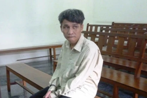 Nghịch tử cố sát mẹ đến cùng