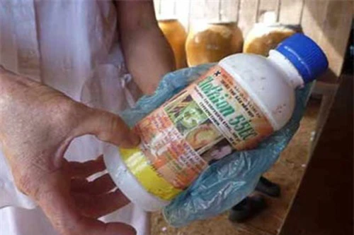 Nghi án con gái đầu độc cha mẹ ruột vì tranh chấp đất đai