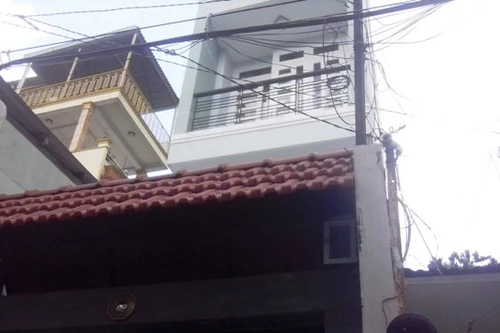 Chú họ xin lỗi cháu vì...hiếp dâm không thành, rồi lại giở trò đồi bại