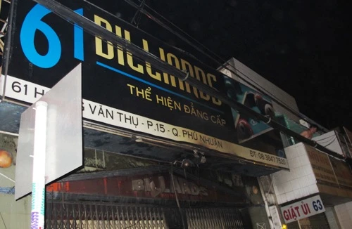 Quán quán bi- da cháy lúc rạng sáng, 2 nhân viên thoát chết