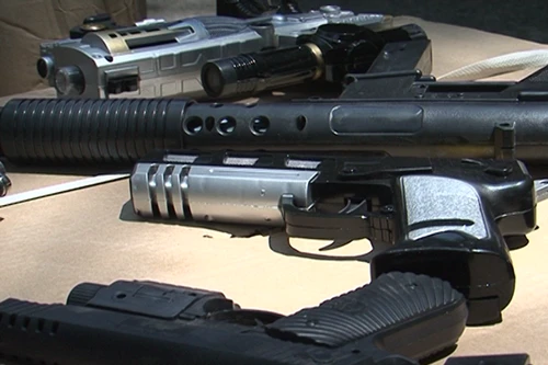  Bắt giữ lượng lớn súng đồ chơi nguy hiểm