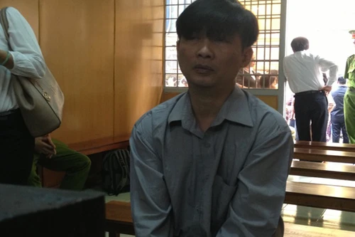 Đòi nợ không được, hắt cả ca axit khiến 2 vợ chồng chết thảm