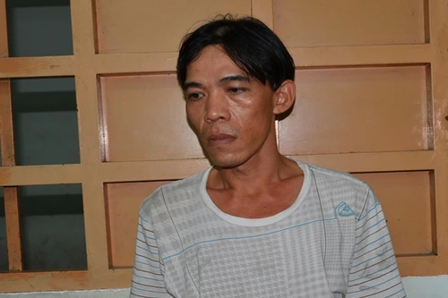 2 giờ theo dõi, trinh sát hình sự bắt nóng tên cướp giật trên phố