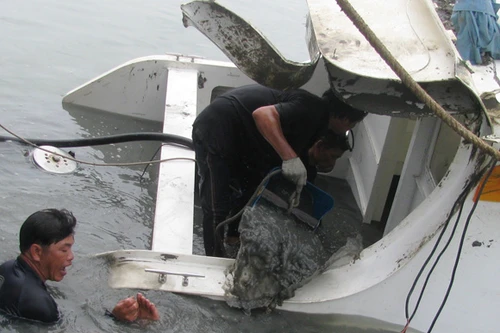 Cận cảnh con tàu chìm gây bao tang tóc