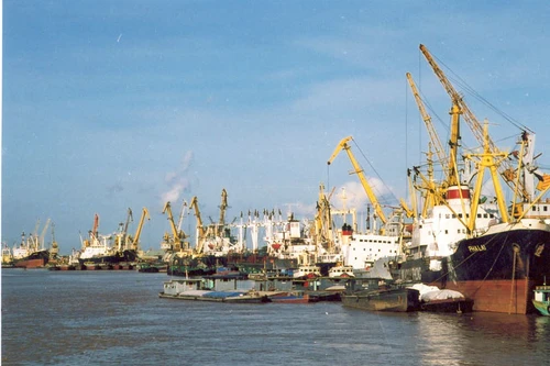 Hàng loạt doanh nghiệp, hiệp hội "kêu trời" vì phí cảng biển của Hải Phòng