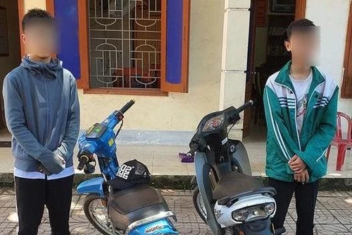 Triệu tập hai “quái xế” đua xe gây náo loạn