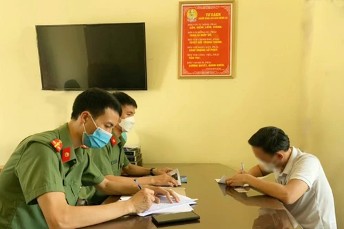 Xử phạt nam thanh niên mặc quân phục công an để đăng clip tiktok