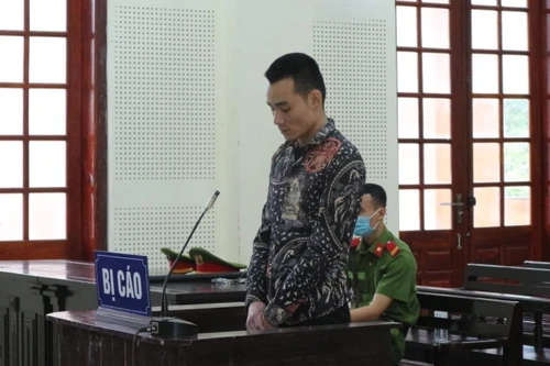 Người đàn ông bán xe máy để lấy tiền buôn ma túy