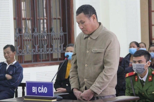 Dùng cuốc bổ khiến hàng xóm tử vong