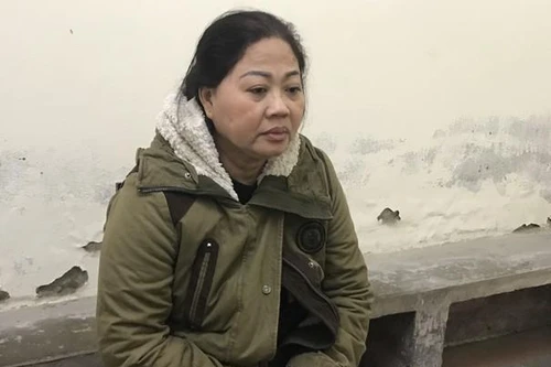 Bà chủ cơ sở bán quần áo cho vay nặng lãi 180%/năm