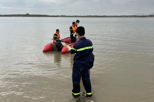 Người phụ nữ để lại thư tuyệt mệnh, xin lỗi chồng con rồi nhảy sông tự tử