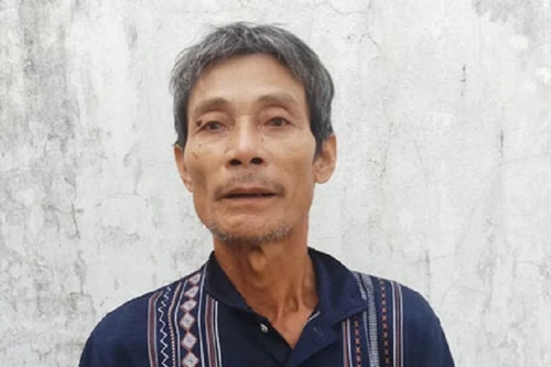 Người đàn ông 57 tuổi giở trò hãm hiếp cô gái chặt củi