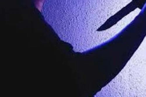 Mâu thuẫn sau khi đi nhậu về, người đàn ông bị vợ đâm tử vong