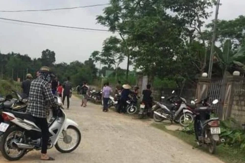 Đi học về, con bàng hoàng phát hiện bố và mẹ đã tử vong