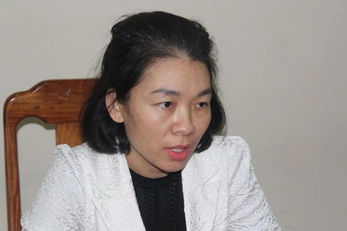 Nữ cán bộ địa chính ‘vòi’ tiền làm giấy chứng nhận quyền sử dụng đất