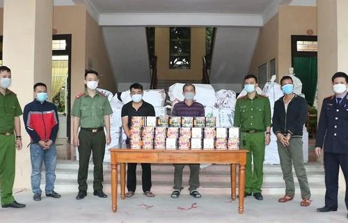 Đánh sập đường dây buôn hàng tấn pháo nổ
