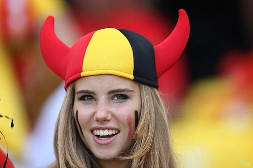 [ẢNH] Những gương mặt được săn lùng vì lỡ "lọt" vào ống kính máy quay