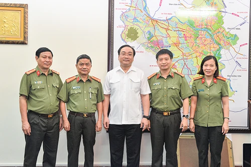 "Đặt hàng" những phản biện mang tính xây dựng