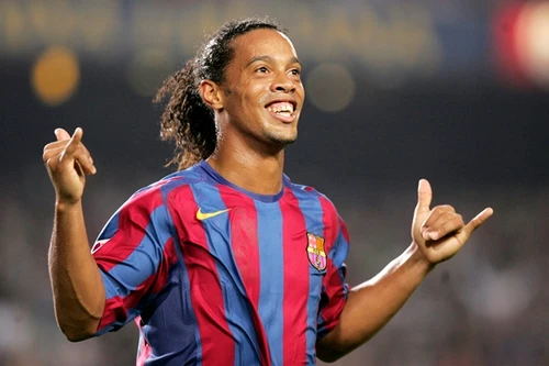 Ronaldinho đã lựa chọn được truyền nhân