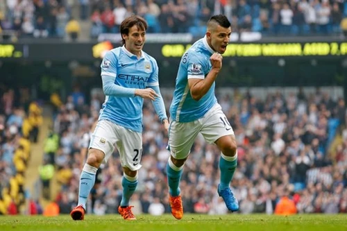 Man City bị dội gáo nước lạnh trước thềm derby thành Manchester