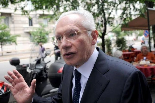 Bắt cóc kế toán để tống tiền ông Berlusconi