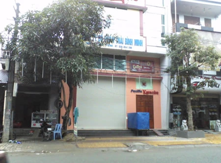 Triệt xoá động lắc Karaoke Pacific