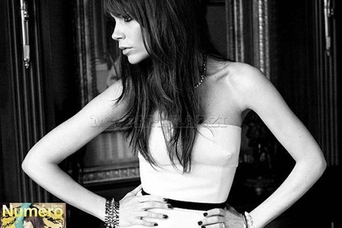 Victoria Beckham “khoe” vóc dáng nuột nà sau khi sinh