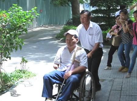 Hồ Văn Lai “thí sinh đặc biệt nhất" mùa thi đại học 2012