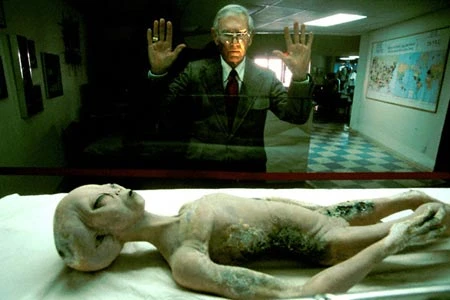 Phát hiện 200 xác ướp dị dạng của người ngoài hành tinh?