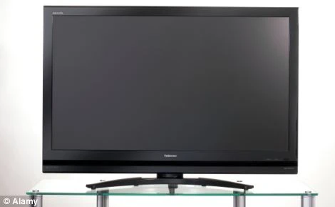 Bị phạt vì dại dột bịa chuyện bị ăn trộm ti vi 52 inch