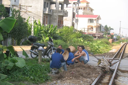 Hy hữu một cuộc tình: 4 lần kết hôn cùng một chồng 