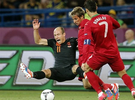 Hà Lan tủi hổ về nước sau 3 trân toàn thua