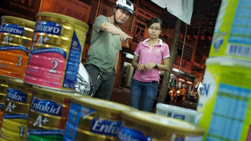 Choáng váng với giá sữa, giá gas đầu năm mới