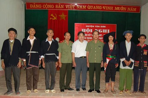 Phát huy vai trò người có uy tín trong đồng bào dân tộc