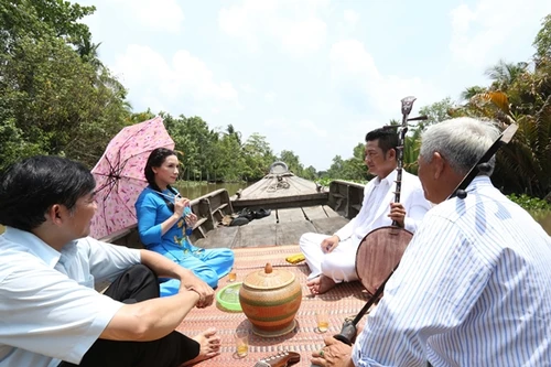 "Hy sinh đời trai" của Trần Bảo Sơn đứng hạng nhì doanh thu phòng vé