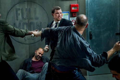 Choáng ngợp với những pha rượt đuổi trong "Người vận chuyển 4"