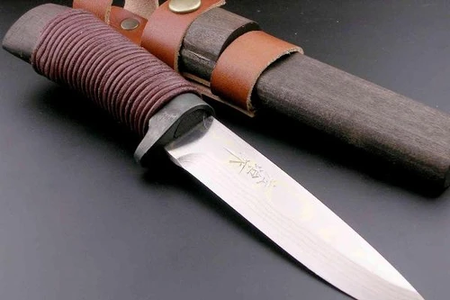 Dùng dao đâm chém loạn xạ, "gã điên" Nhật Bản sát hại 15 người