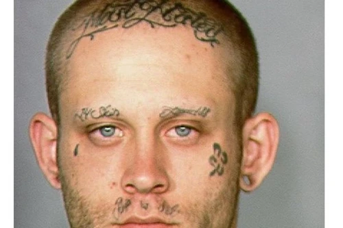 Thẩm phán buộc bị cáo phải hoá trang để... đỡ bị ghét