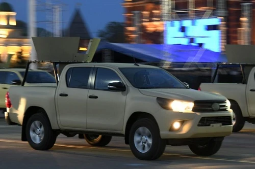 [ẢNH] Đặc nhiệm Nga sắp phô diễn dàn bán tải Toyota Hilux trong duyệt binh