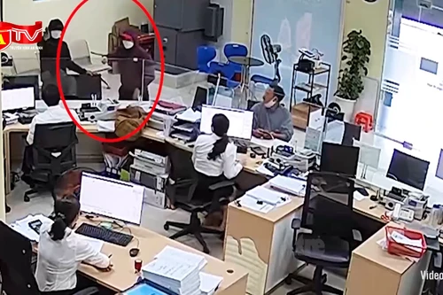 Bắt giữ 2 đối tượng cướp ngân hàng manh động | ATV 23/11/2023