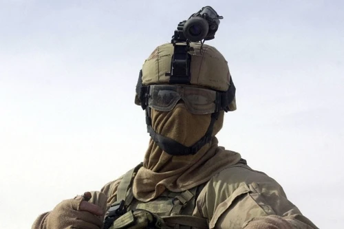 Mỹ đầu tư 317 triệu USD nghiên cứu quần áo công nghệ cao cho quân đội